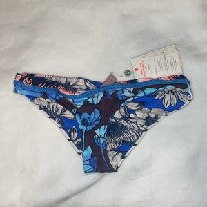 Bikini bottoms (NWT) Maaji